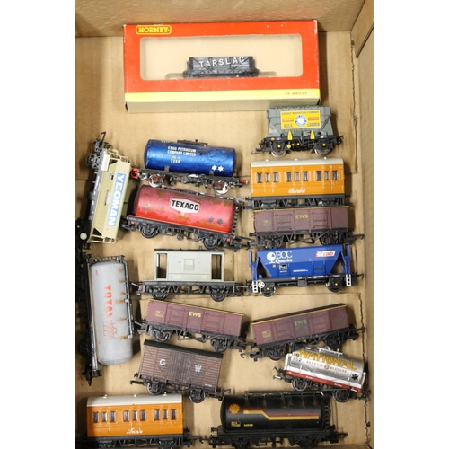 164 - Bachman OO gauge model railway 31-360X diesel locomotive Class 03 Gateshead 03371 boxed, Roco high s... 