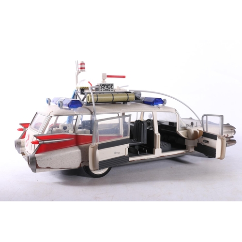 220 - Hasbro 8F0F2 Ghostbusters ECTO-1 Cadillac, Plasma Series, boxed.