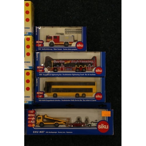 198 - Siku 1:87 scale diecast model vehicles to include 1838 Recovery Lorry, 1885 Doubledecker Sightseeing... 