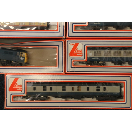 206 - Lima Models OO gauge model railway including City of London diesel locomotive 87005 BR blue, coaches... 