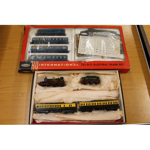 253 - Playcraft P1451 Passenger British electric train set with diesel electric locomotive D6100 etc. boxe... 