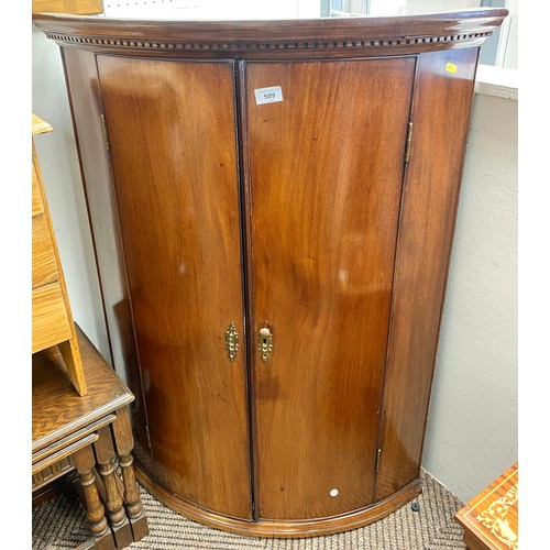 501 - Victorian mahogany corner cabinet, 105 x 55 x 77 cm