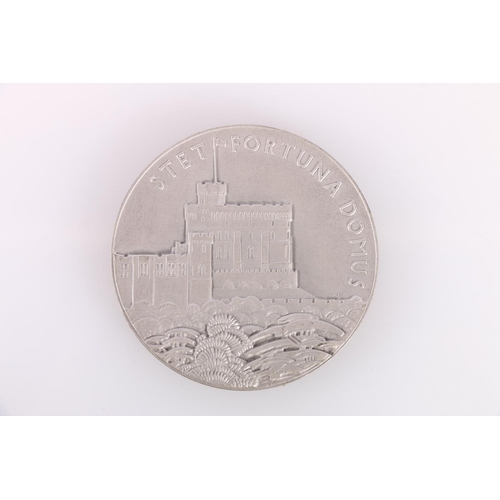 652 - George V silver jubilee medal 1935, larger size 55mm diameter, struck in silver, in fitted issue cas... 