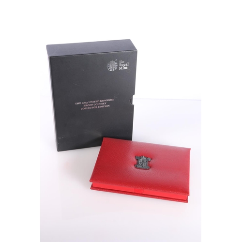 654 - The Royal Mint UNITED KINGDOM Queen Elizabeth II (1952-2022) proof coin set collector edition 2015, ... 