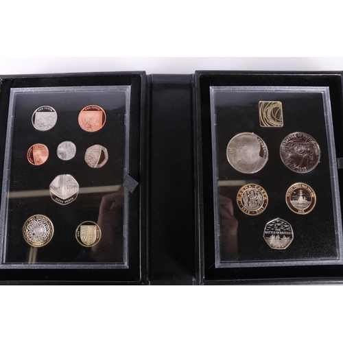 654 - The Royal Mint UNITED KINGDOM Queen Elizabeth II (1952-2022) proof coin set collector edition 2015, ... 