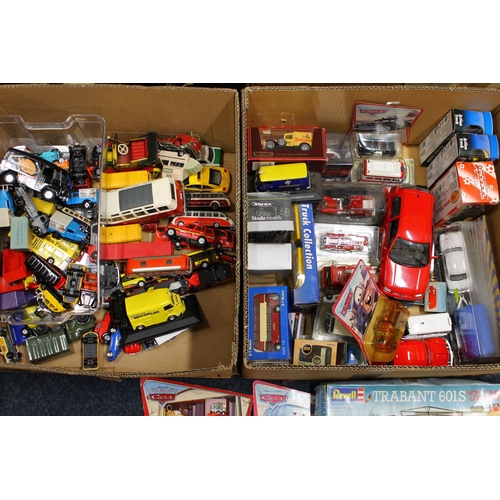 201 - Vast collection of diecast model vehicles to include Welly, Amercom, Maisto, Polistil, Politoys, Mat... 