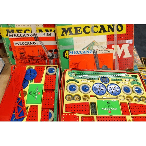 225 - Meccano construction sets 4 and 6, with instructions 1, 2/3 and 4/5/6, both boxed, appears 90%+ comp... 