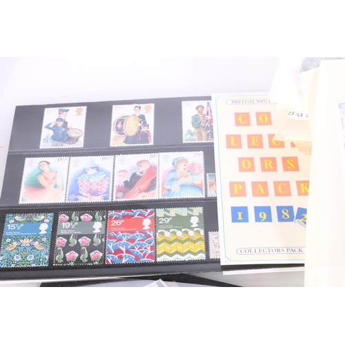 512 - GB mint stamps in blocks, strips and sheetlets, approximately usable FV over £900.