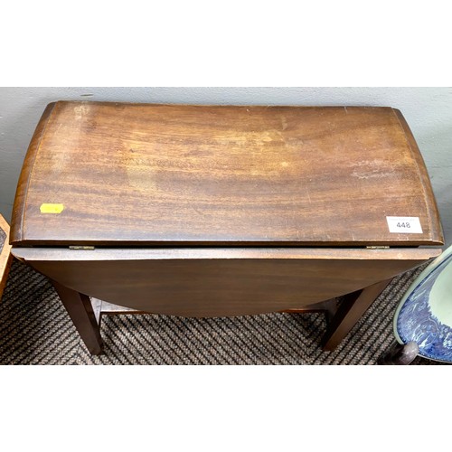 448 - Drop leaf tea table