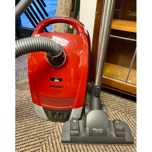 430 - Miele vacuum