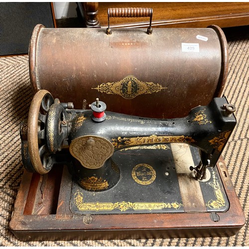 429 - Singer sewing machine