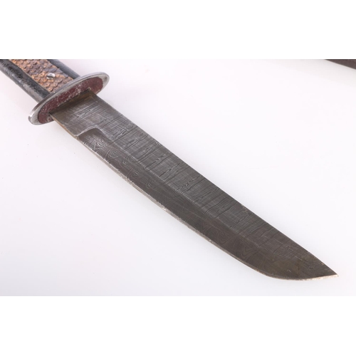 866 - Hunting knife with Damascus steel blade and leather and snakeskin hilt, blade length 18cm, knife len... 