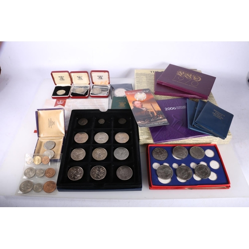 656 - Collection of coins to include two Coinage of Great Britain and Northern Ireland 1970 BU sets, UK &p... 