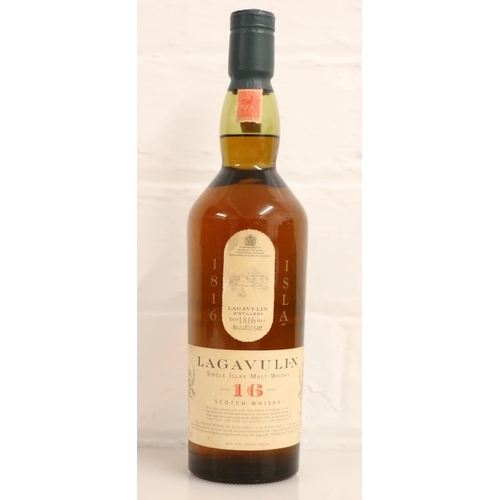 316 - LAGAVULIN 16 year old Islay single malt Scotch whisky, White Horse Distillers Glasgow, 43% 70cl.