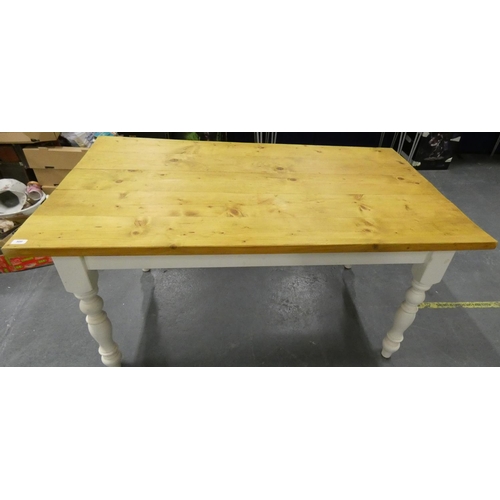 500 - Pine painted country style dining table, length 156cm