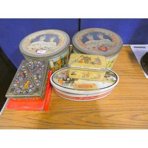 511 - Collection of vintage tins to include Oxo etc.