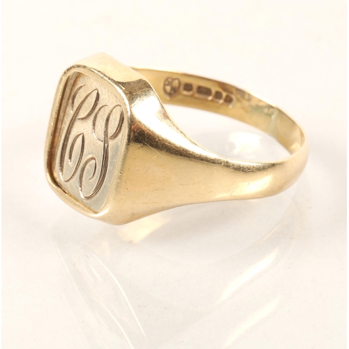 74 - 9ct gold Masonic ring with revolving head, underscore of head with 'C.S.' initials embossed, 4.9g.