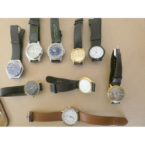 107 - Bag of modern fasion watches to include Timex, Casio, Ben Sherman, Limit, Sekonda etc.