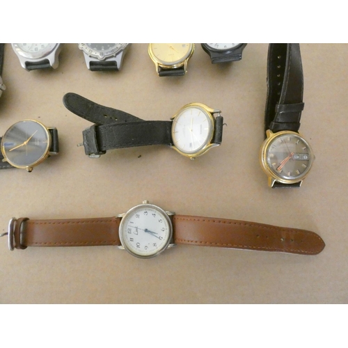 107 - Bag of modern fasion watches to include Timex, Casio, Ben Sherman, Limit, Sekonda etc.