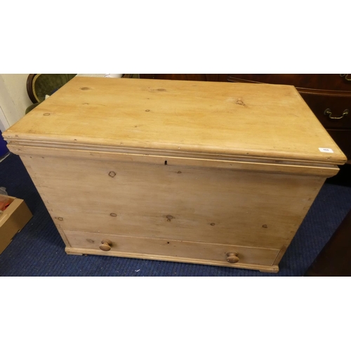 468 - Large antique pine bedding box with a drawer to the base.