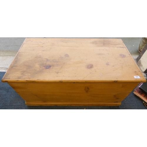 469 - Large antique bedding box.