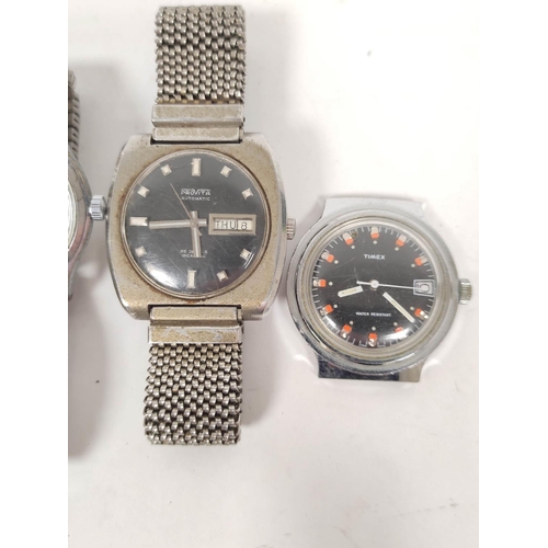 101 - Three watches comprising of a Timex Water resistant manual wind divers style watch circa 1960s/70s, ... 