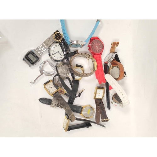 102 - Bag of vintage quartz and manual wind watches to include a Casio LCD watch, Citron etc.