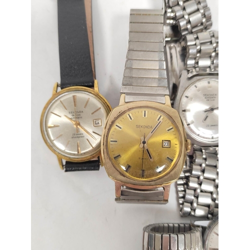 103 - Five Vintage USSR Sekonda watches to include two De-luxe 29 jewels automatics, a 26 jewels, 21 jewel... 