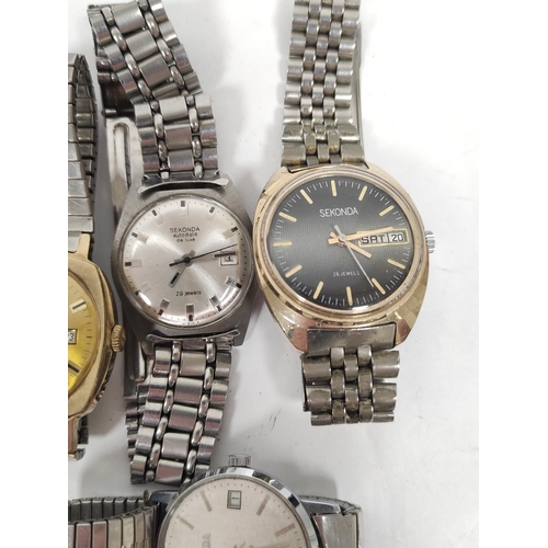 103 - Five Vintage USSR Sekonda watches to include two De-luxe 29 jewels automatics, a 26 jewels, 21 jewel... 