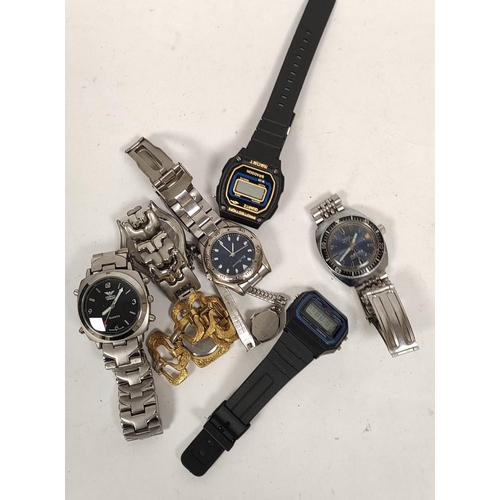 110 - Bag of vintage and modern watches.