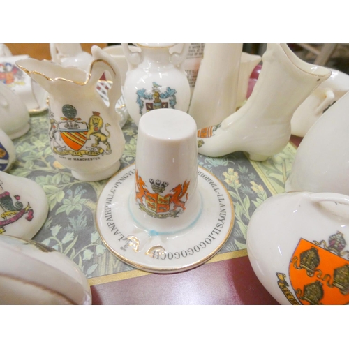 91 - Tray of vintage crested ware including Goss, Arcadian etc.