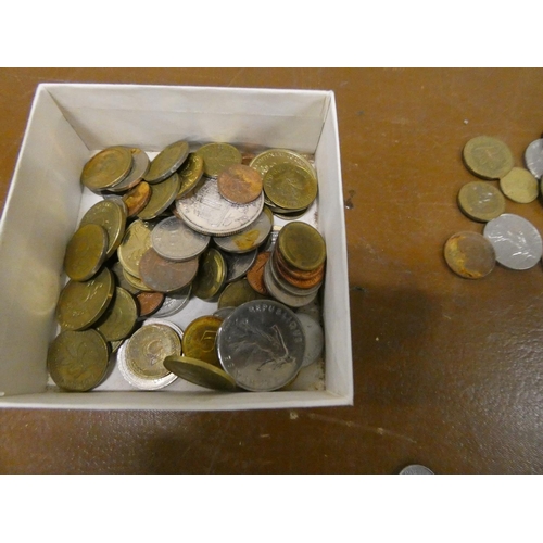 259 - Large box of modern world coins.