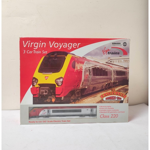 315 - Bachmann Branchline. Virgin Voyager OO scale 3 car electric train set, Class 220, boxed.... 