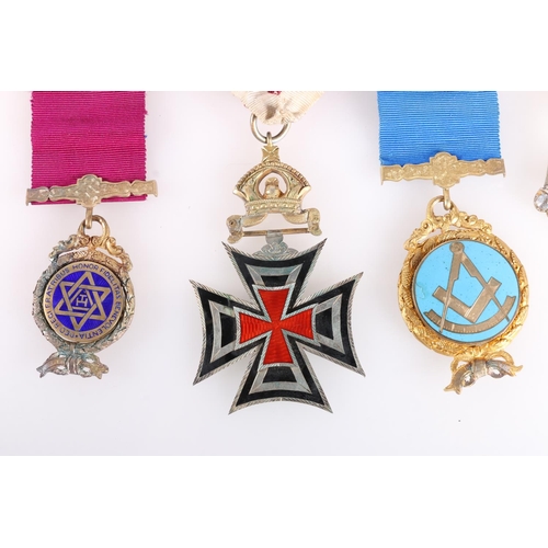 389 - Masonic jewels to include a rose croix jewel in the form black and white eagle holing sword with nam... 