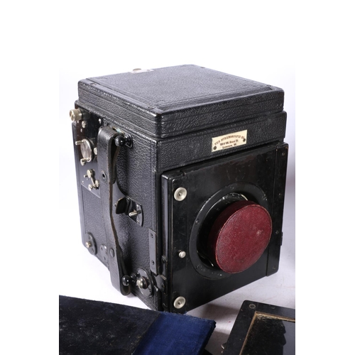 27 - London Stereoscopic Company box camera with Carl Zeiss Jena 73818 Pinar 1:3,8 f=160mm lens, camera m... 