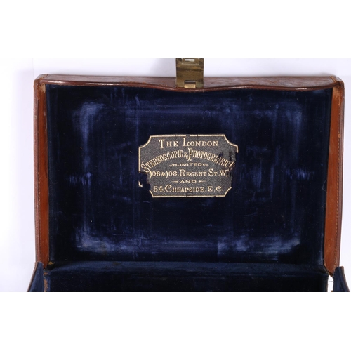 27 - London Stereoscopic Company box camera with Carl Zeiss Jena 73818 Pinar 1:3,8 f=160mm lens, camera m... 