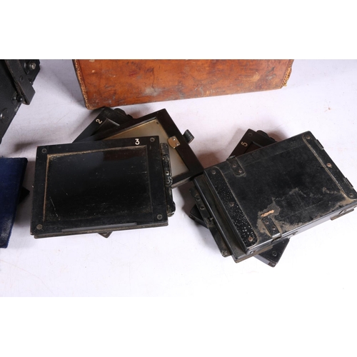 27 - London Stereoscopic Company box camera with Carl Zeiss Jena 73818 Pinar 1:3,8 f=160mm lens, camera m... 