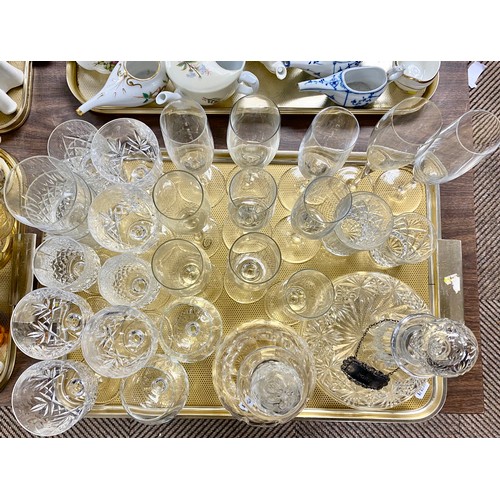 285 - Assorted glassware to include champagne flutes, crystal decanter, crystal wine glasses, etc