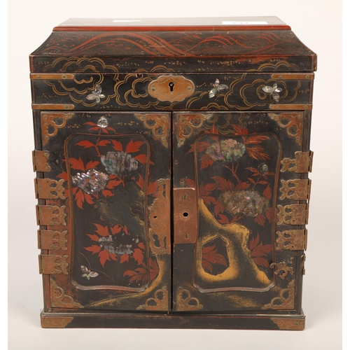 237 - Oriental lacquer tabletop cabinet with fitted interior, 29cm height