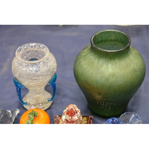 118 - Art Glass to include a Kralik Art Nouveau green lustre glass baluster vase, five small glass pumpkin... 