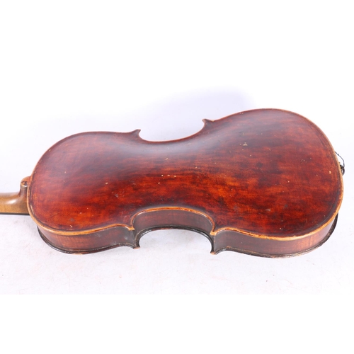 99 - Antique violin having one piece back, paper label to the interior 'Benjamin Banks Catherine Street',... 