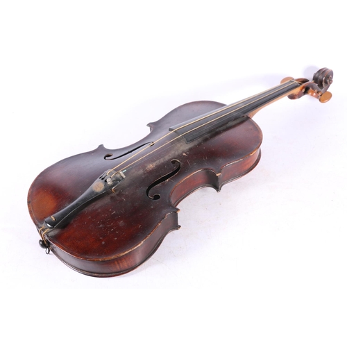 99 - Antique violin having one piece back, paper label to the interior 'Benjamin Banks Catherine Street',... 