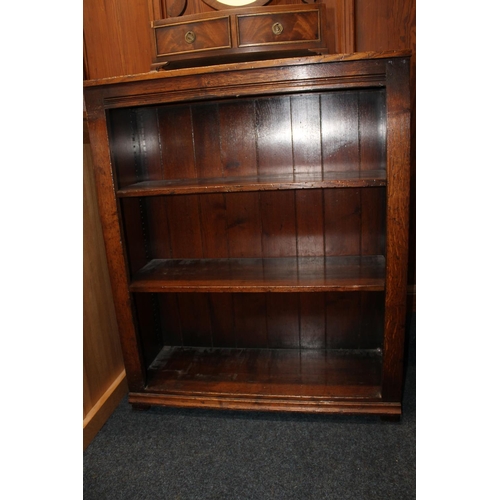 407 - Titchmarsh and Goodwin Cabinet Makers of Ipswich, an open bookcase with two adjustable shelves, 82cm... 