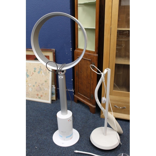 435 - Dyson Cool air fan 119cm tall and a reading lamp (af). (2)