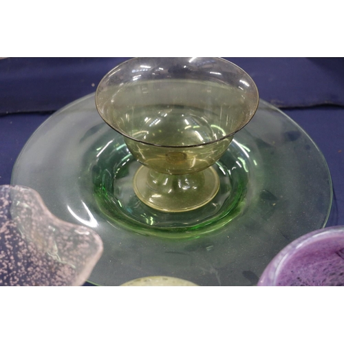 127 - Art Glass to include a Scottish Borders purple patterned bowl, paperweights, handkerchief vase, etc.