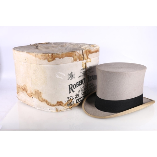 351 - Scott & Co. of London top hat with box.