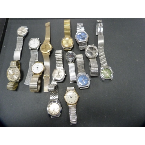 286 - Collection of assorted manual wind and automatic wristwatches to include Sekonda, Seiko etc. (14)