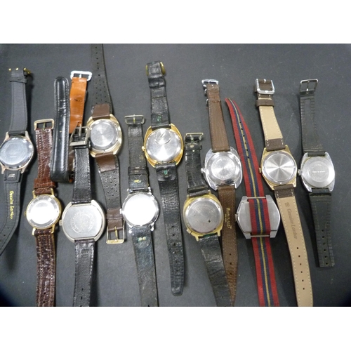 287 - Collection of assorted manual wind and automatic wristwatches to include Timex, Sekonda, Orion, etc.... 