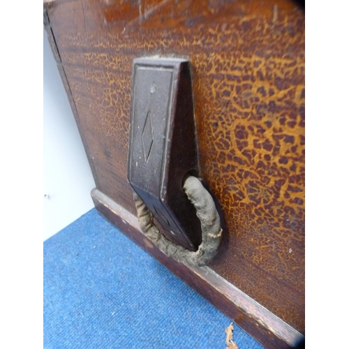 443 - Antique scumbled pine blanket chest.