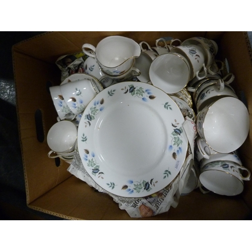 80 - Carton containing a large Colclough tea and dinner set.